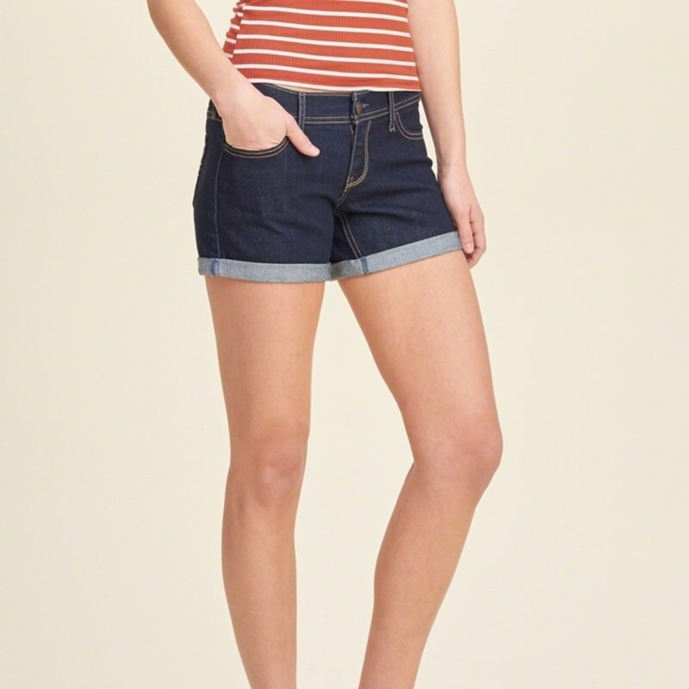 Hollister Midi Short